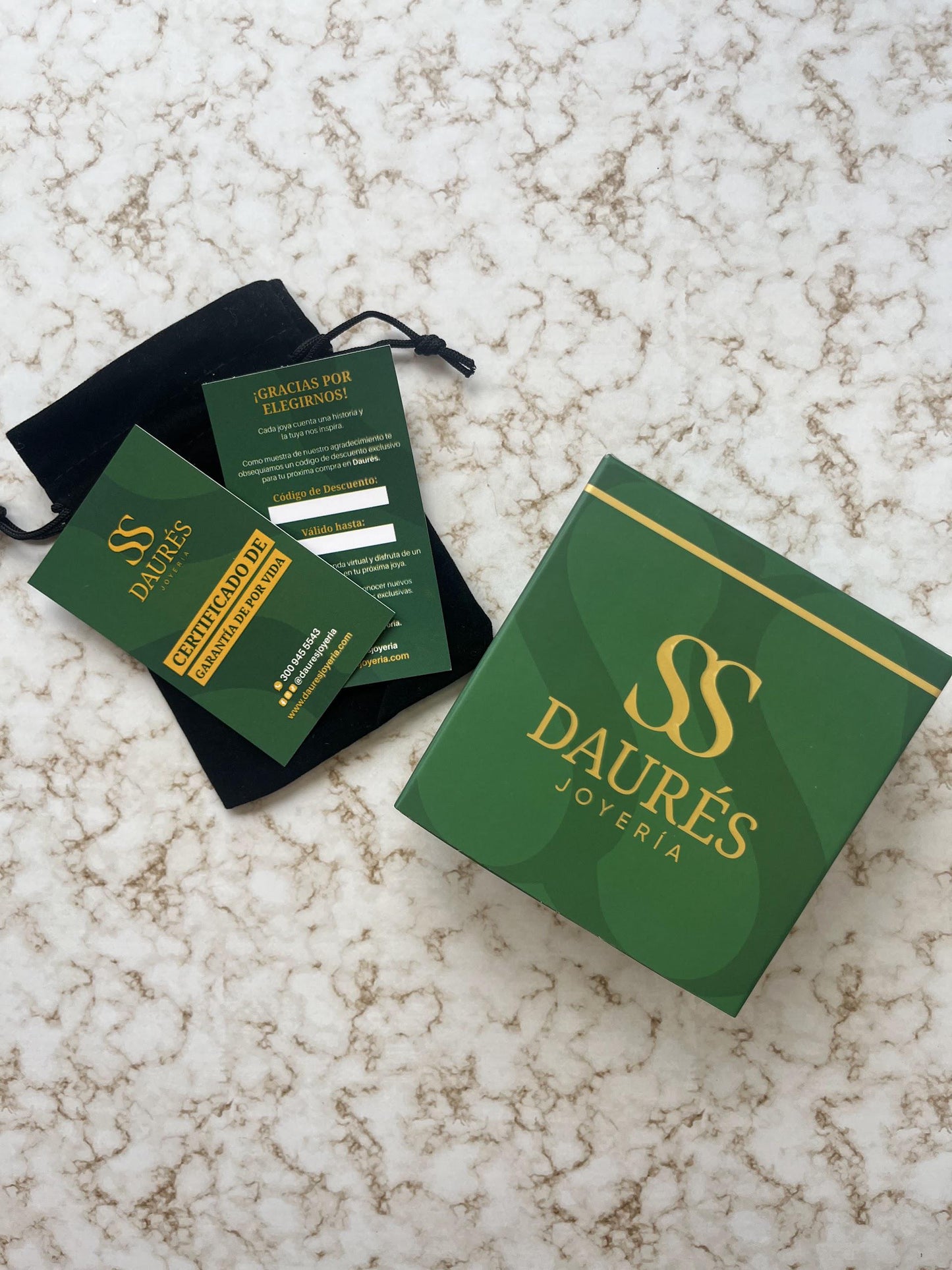 Cadena Grabada - Mujer